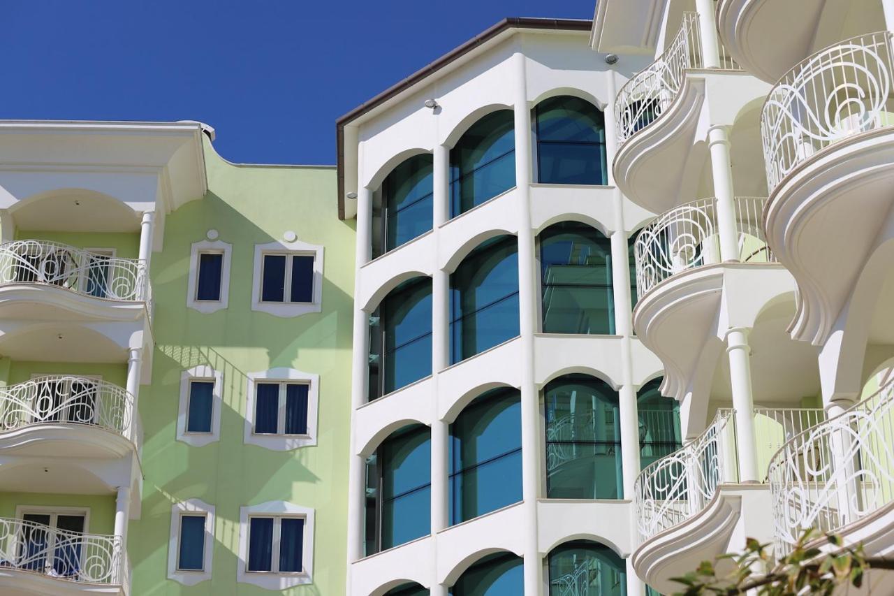 Smeraldo Suites & Spa San Benedetto del Tronto Esterno foto