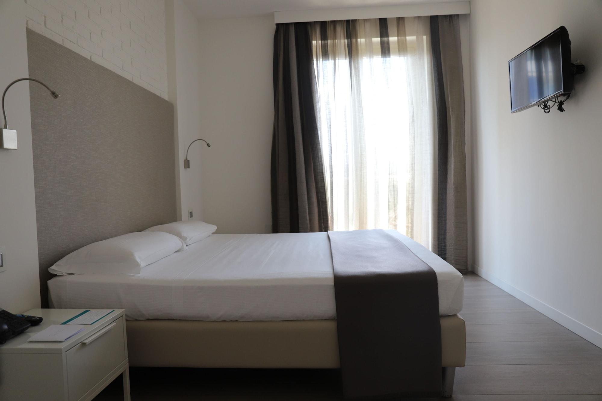 Smeraldo Suites & Spa San Benedetto del Tronto Esterno foto